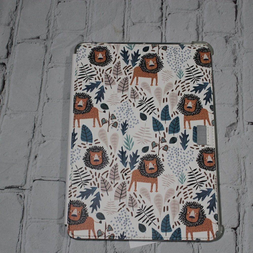 ‎iPad 7th/8th Generation Full Body Protection TriFold Case LION 10.2"